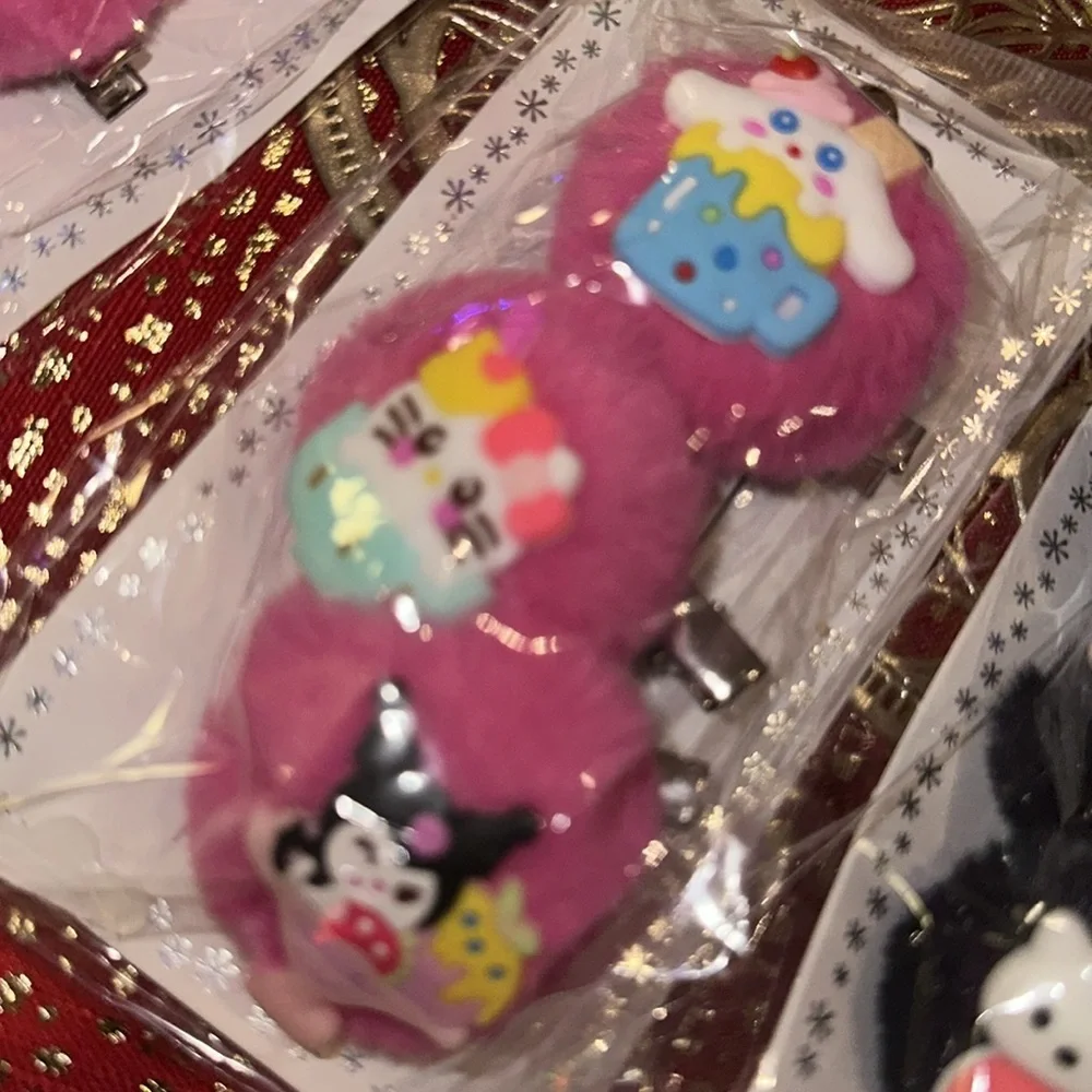 Sanrio hair clips‎